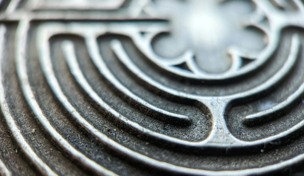 a close up of a metal object that looks like a maze